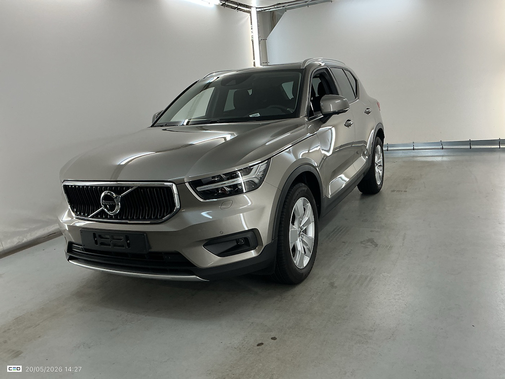 Volvo XC40 1.5 T2 MOMENTUM PRO AUTO