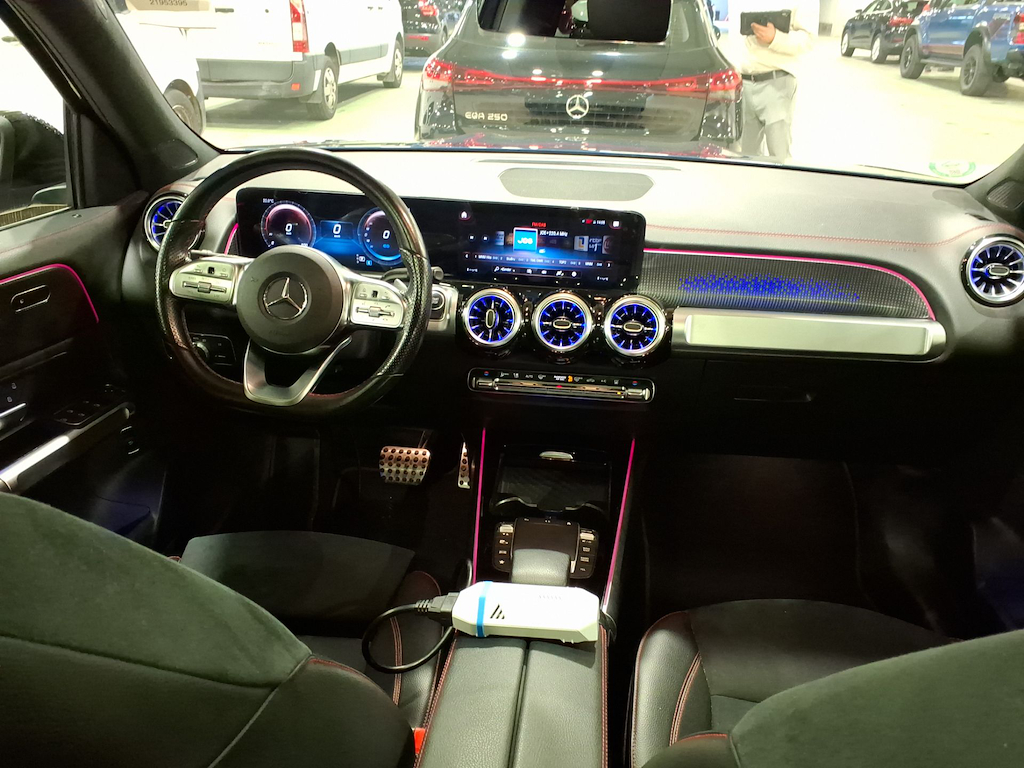 Foto 7 van Mercedes EQB