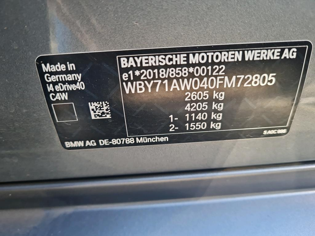 Foto 11 van BMW i4