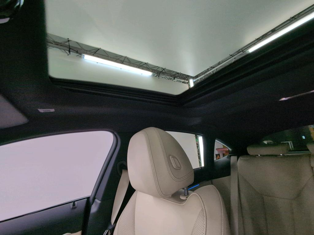 Foto 15 van BMW i4