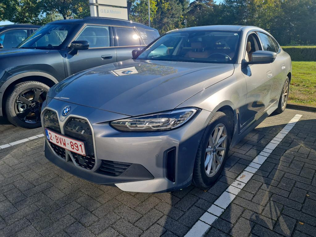 Foto 2 van BMW i4