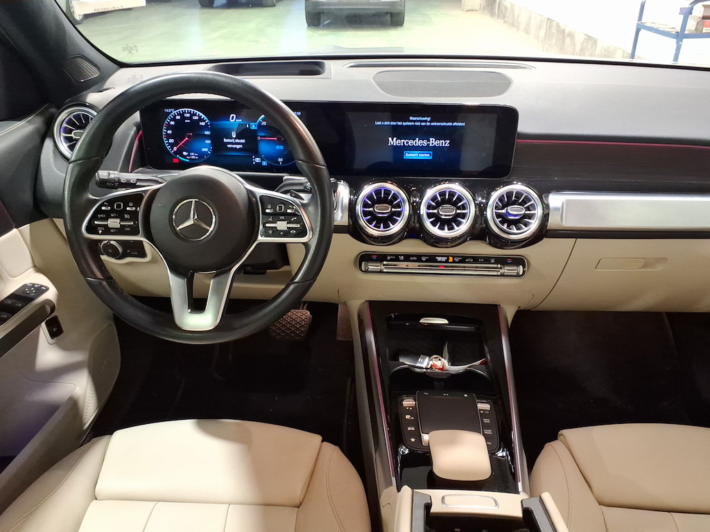 Foto 6 van Mercedes EQB
