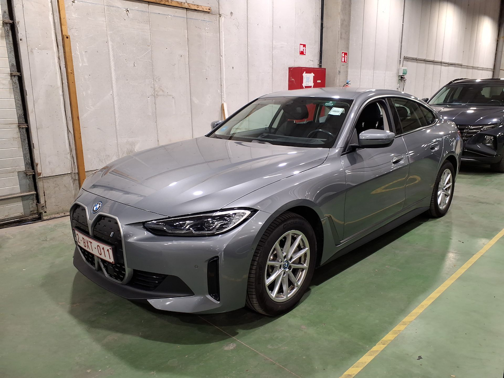 Foto 2 van BMW i4