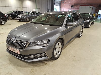 Achetez SKODA SUPERB COMBI sur Ayvens Carmarket