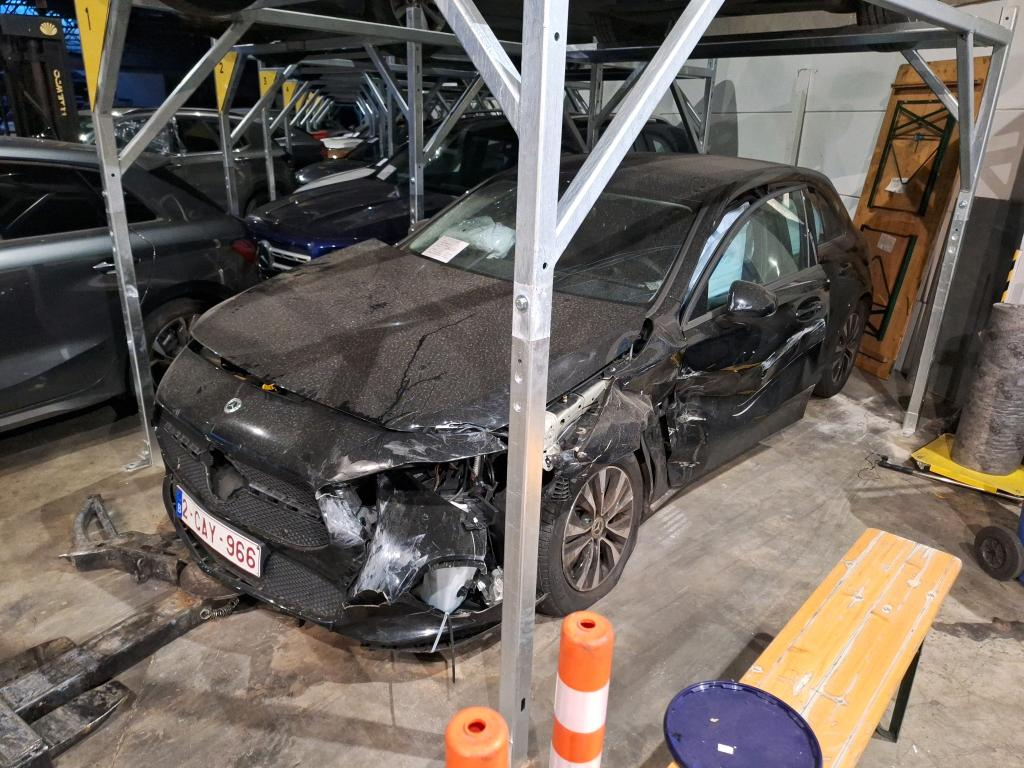 Mercedes-Benz A CLSS  (W177)  160 Business Solution