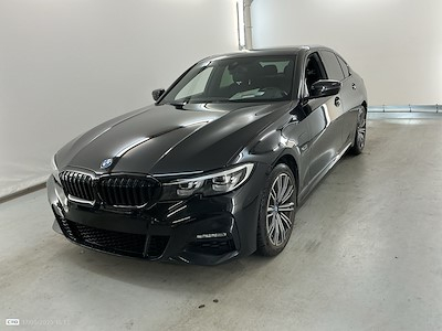Ayvens Carmarket den BMW 3 SERIES BERLINE satın al