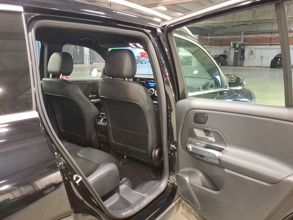 Foto 6 van Mercedes EQB
