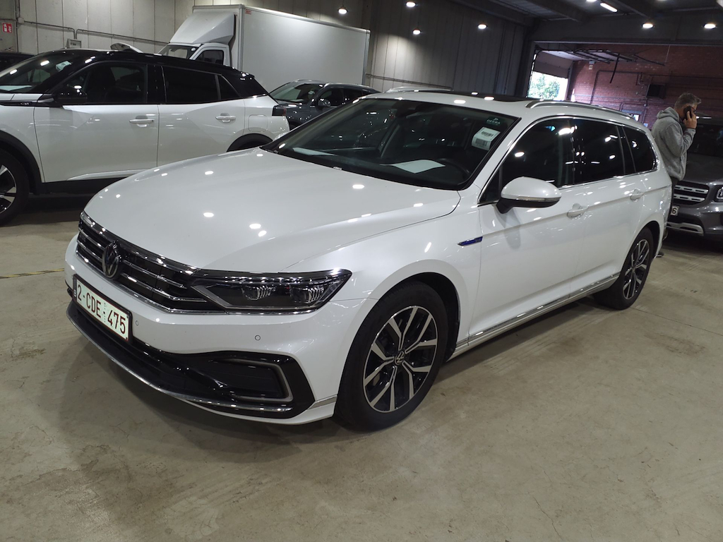 Volkswagen Passat VARIANT 1.4 TSI MSQ VARIANT GTE BUSINESS