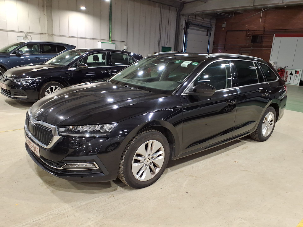 Skoda Octavia COMBI 2.0 CRTDI 85KW DSG7 CLEVER