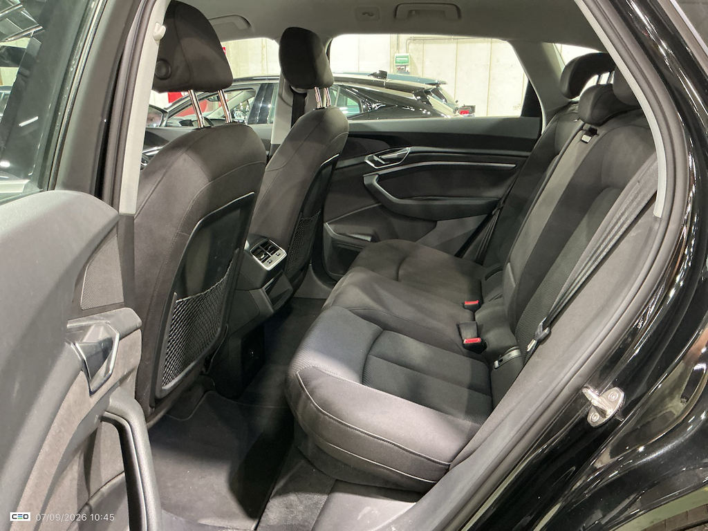 Foto 21 van Audi e-tron