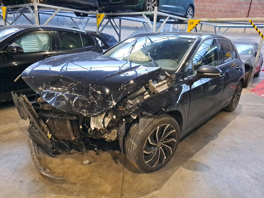 Volkswagen Golf VIII 1.0 TSI Life OPF