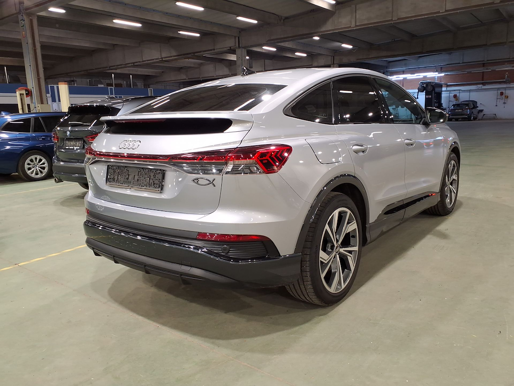 Foto 5 van Audi Q4 Sportback e-tron