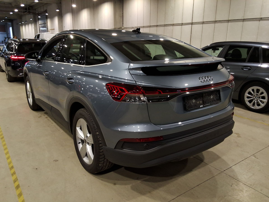 Foto 3 van Audi Q4 Sportback e-tron