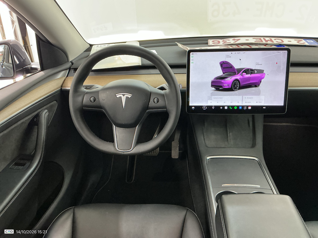 Foto 14 van Tesla Model Y