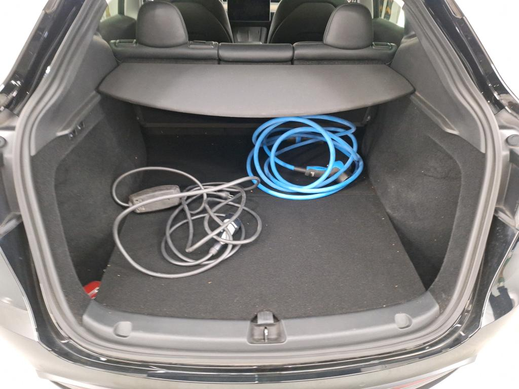 Foto 15 van Tesla Model Y