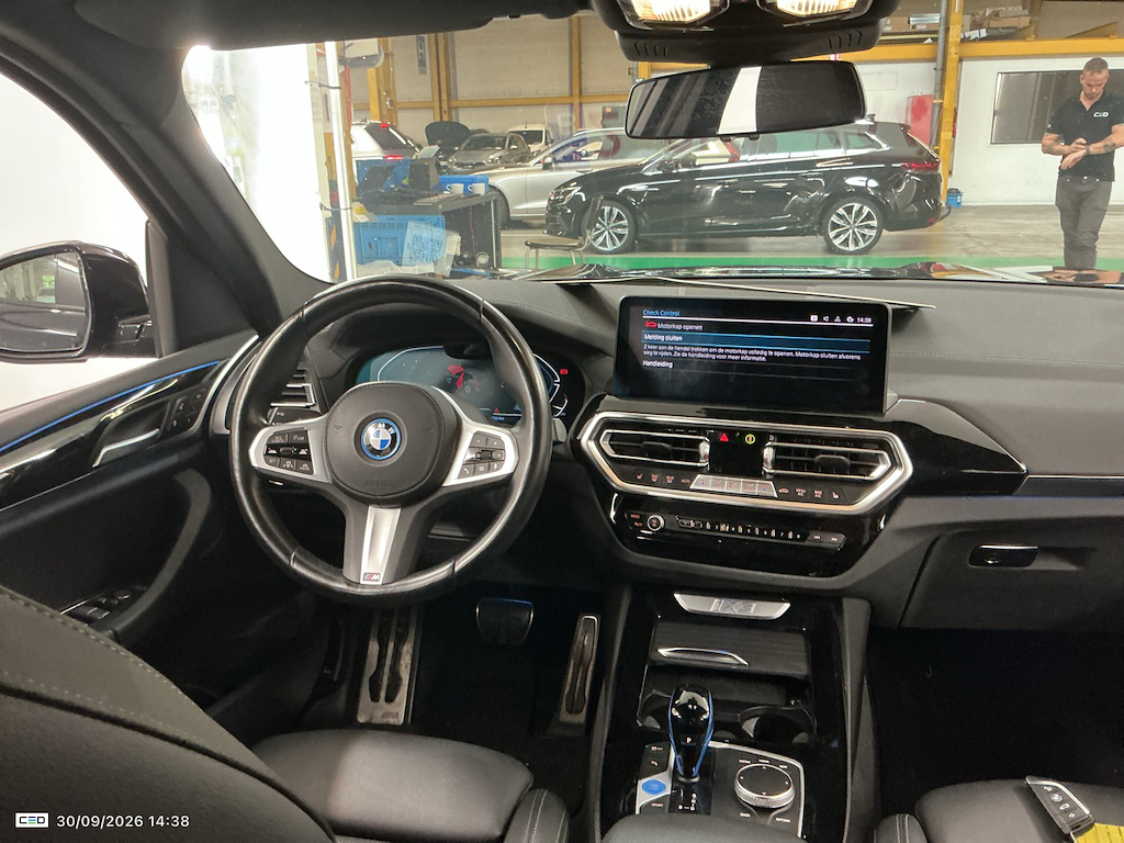 Foto 15 van BMW ix3