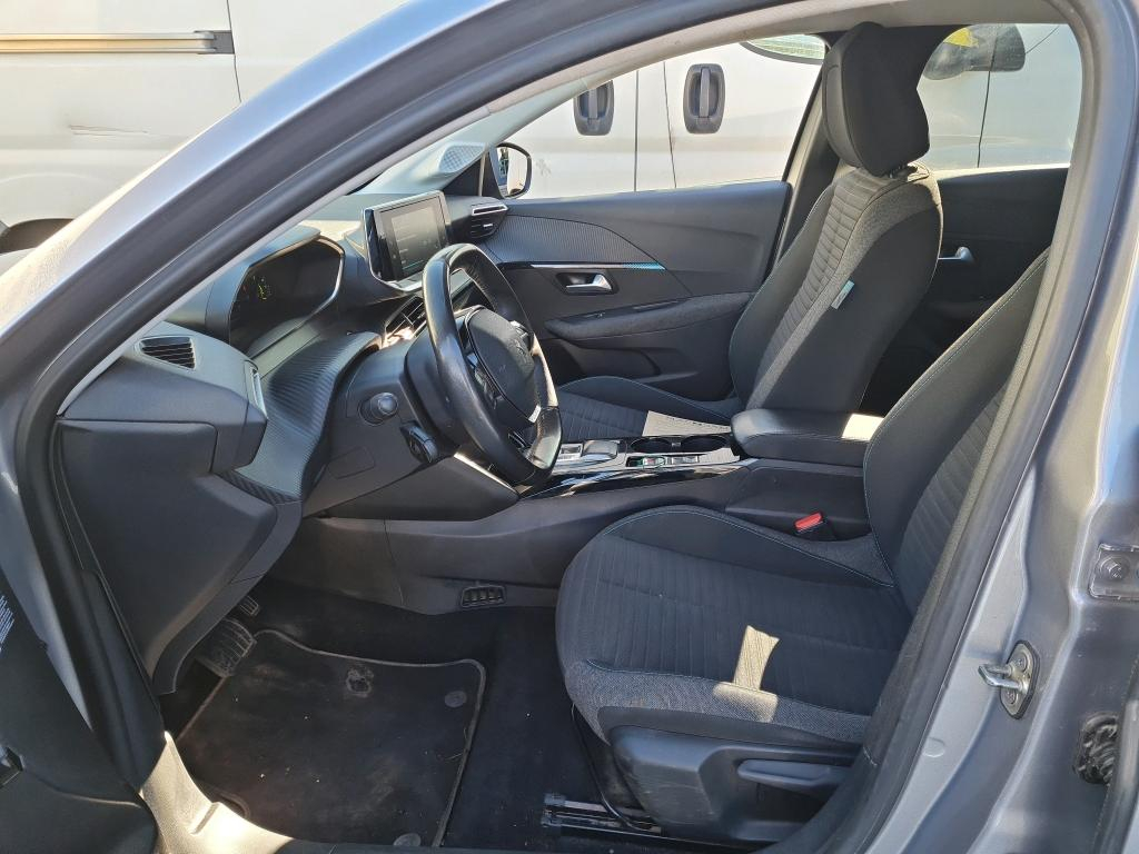 Foto 6 van Peugeot E-208