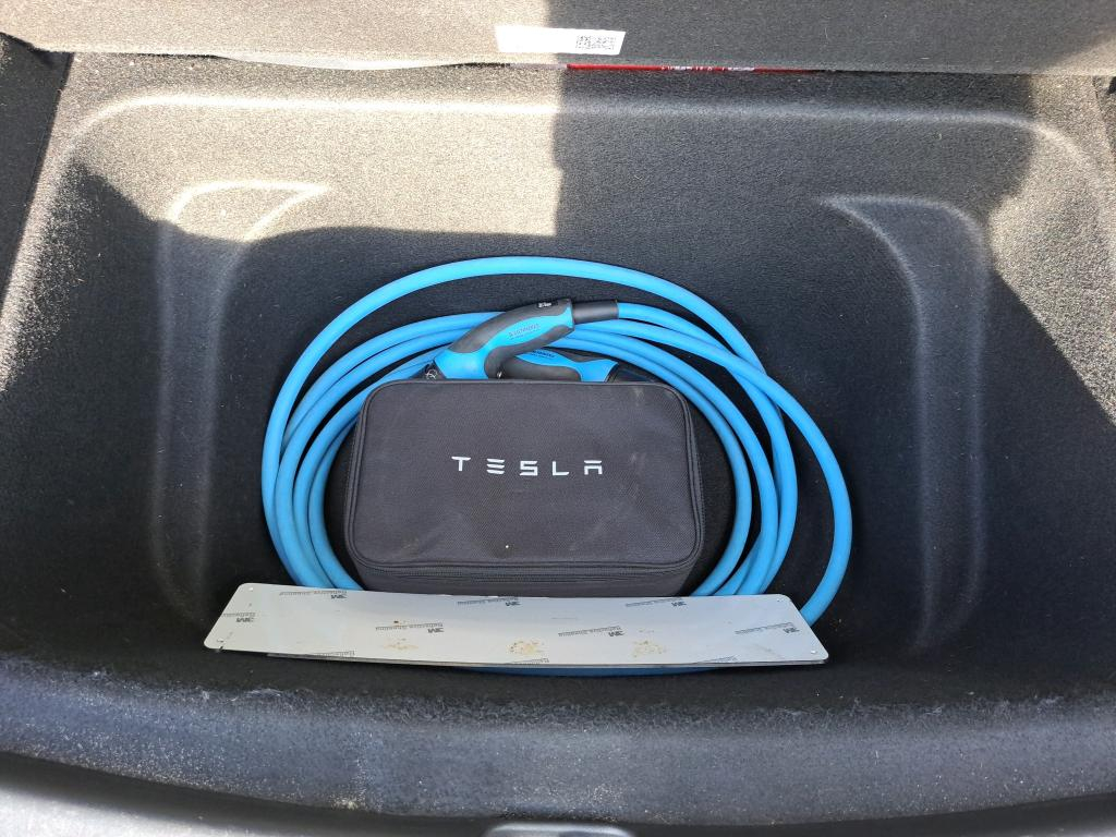 Foto 15 van Tesla Model Y