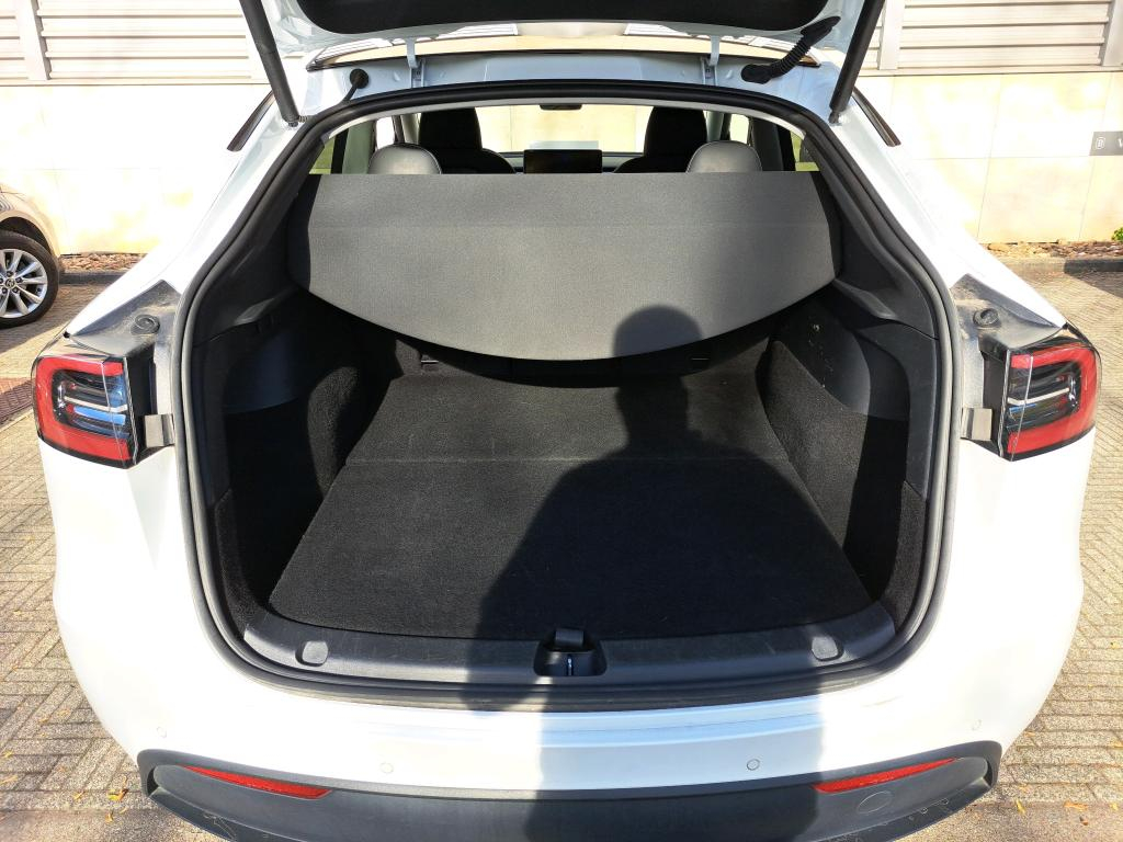 Foto 8 van Tesla Model Y