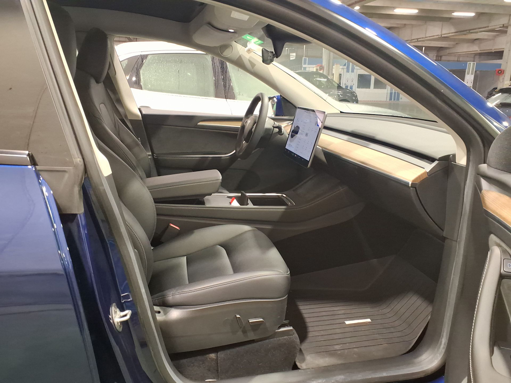 Foto 7 van Tesla Model Y