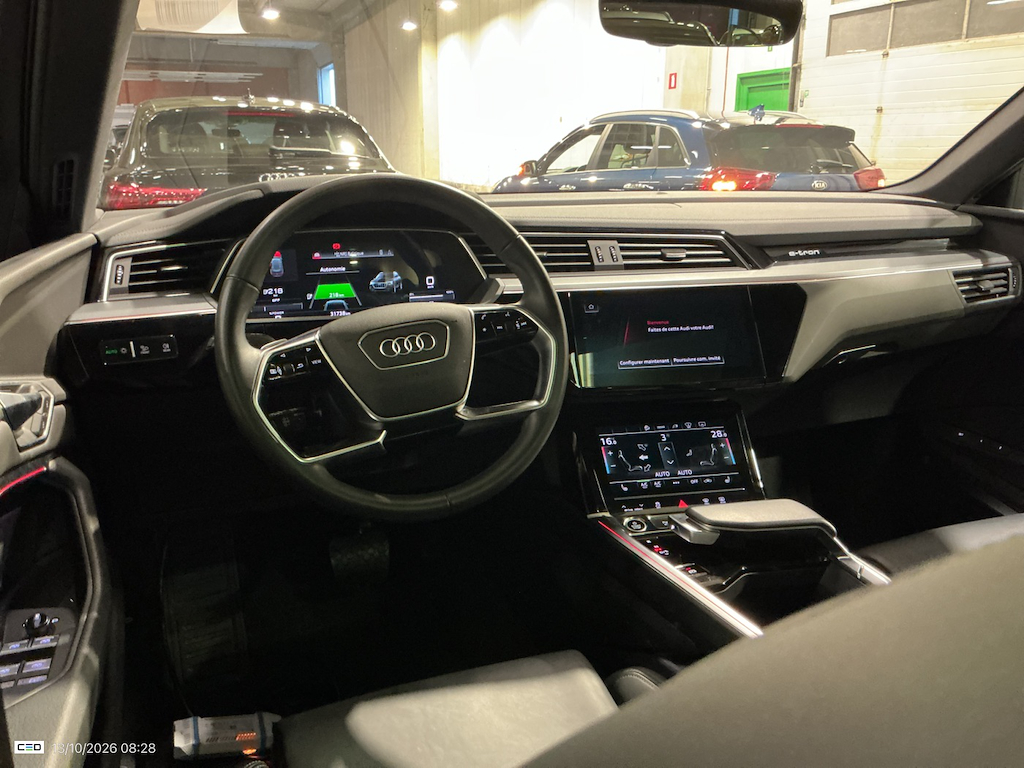 Foto 15 van Audi e-tron