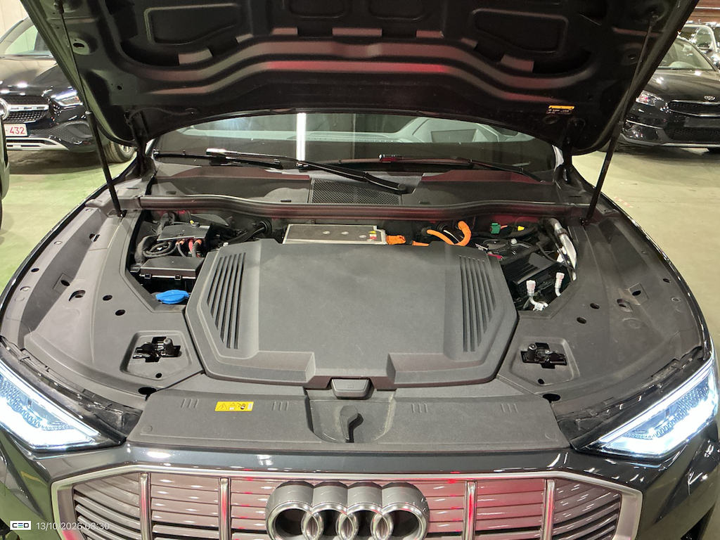 Foto 7 van Audi e-tron