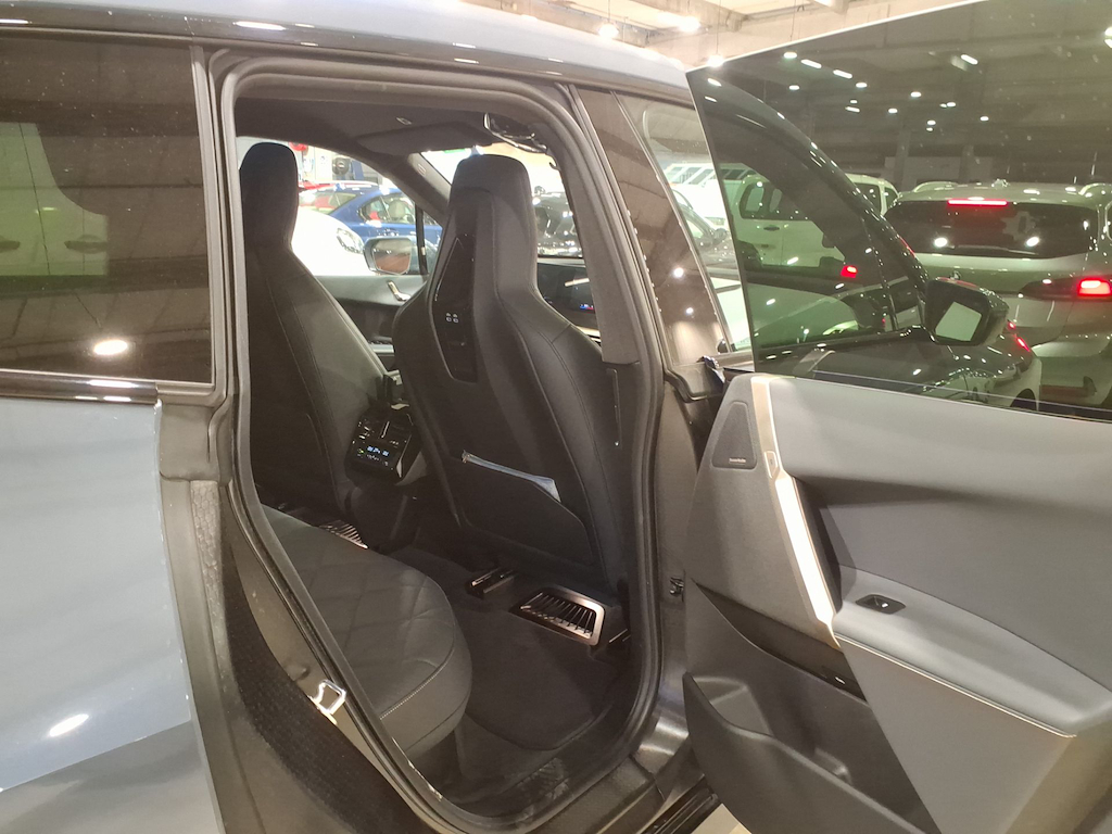Foto 6 van BMW iX