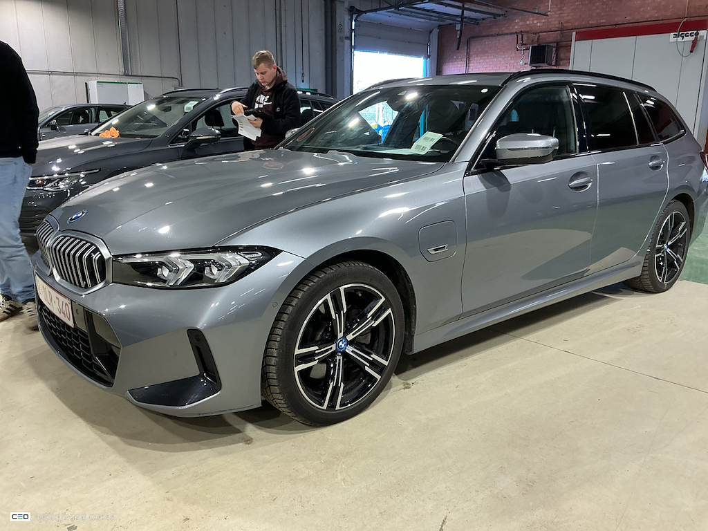 BMW 3 Series TOURING 2.0 320E TOURING