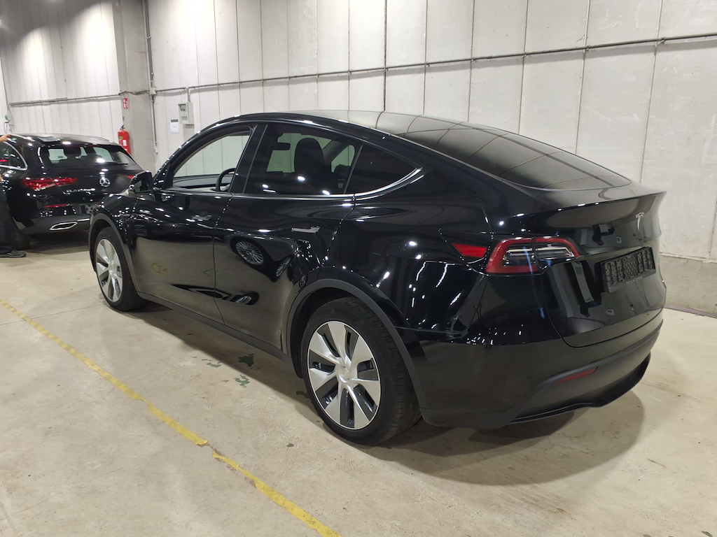 Foto 3 van Tesla Model Y