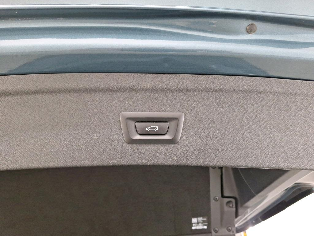 Foto 18 van BMW iX