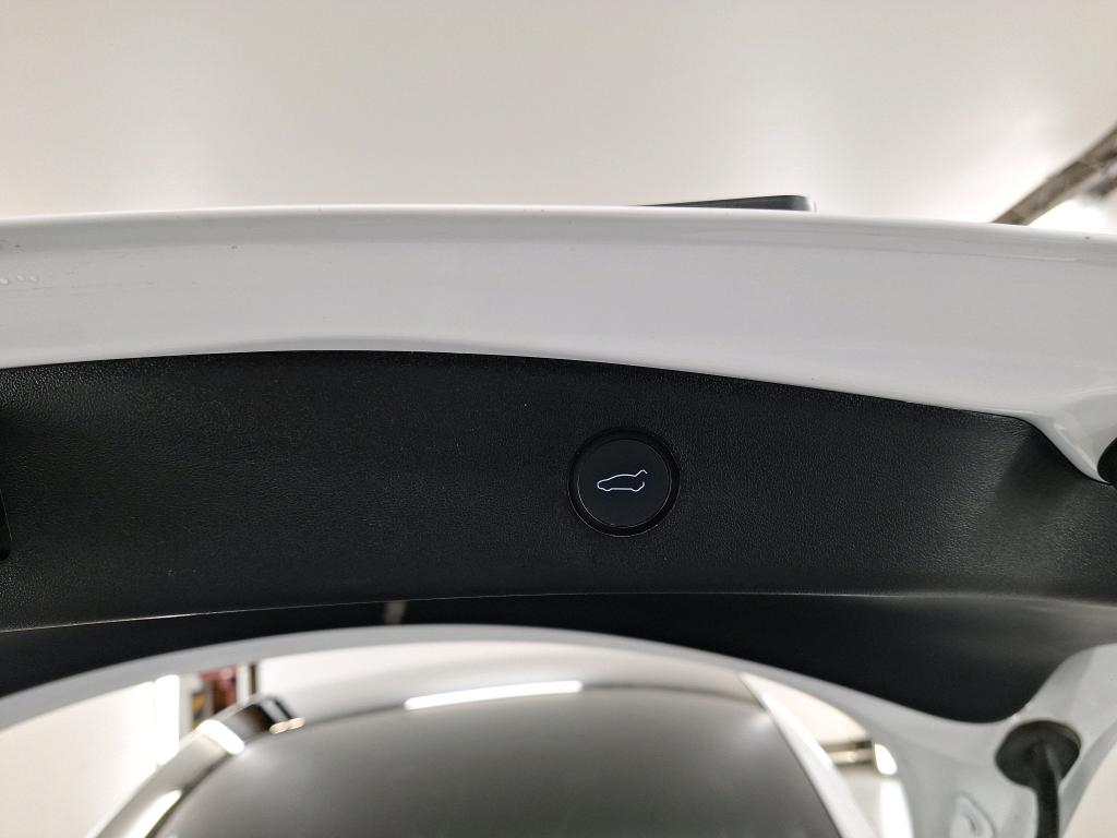 Foto 17 van Tesla Model 3