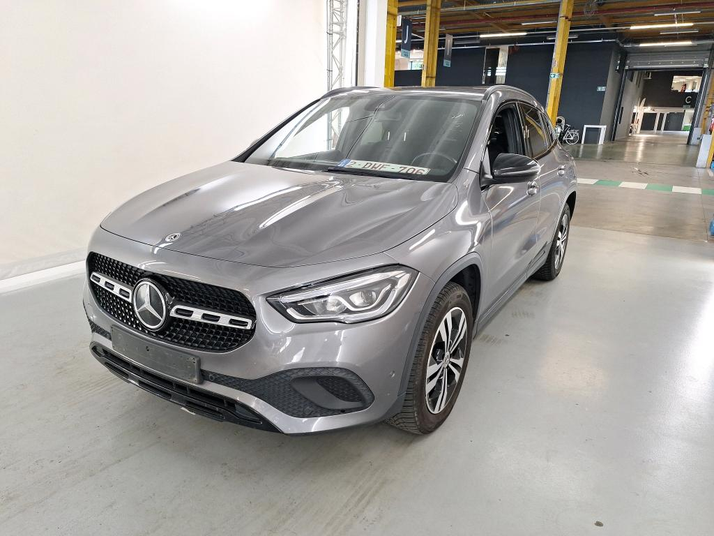 Mercedes-Benz GLA 2.0  180 D DCT LUXURY LINE