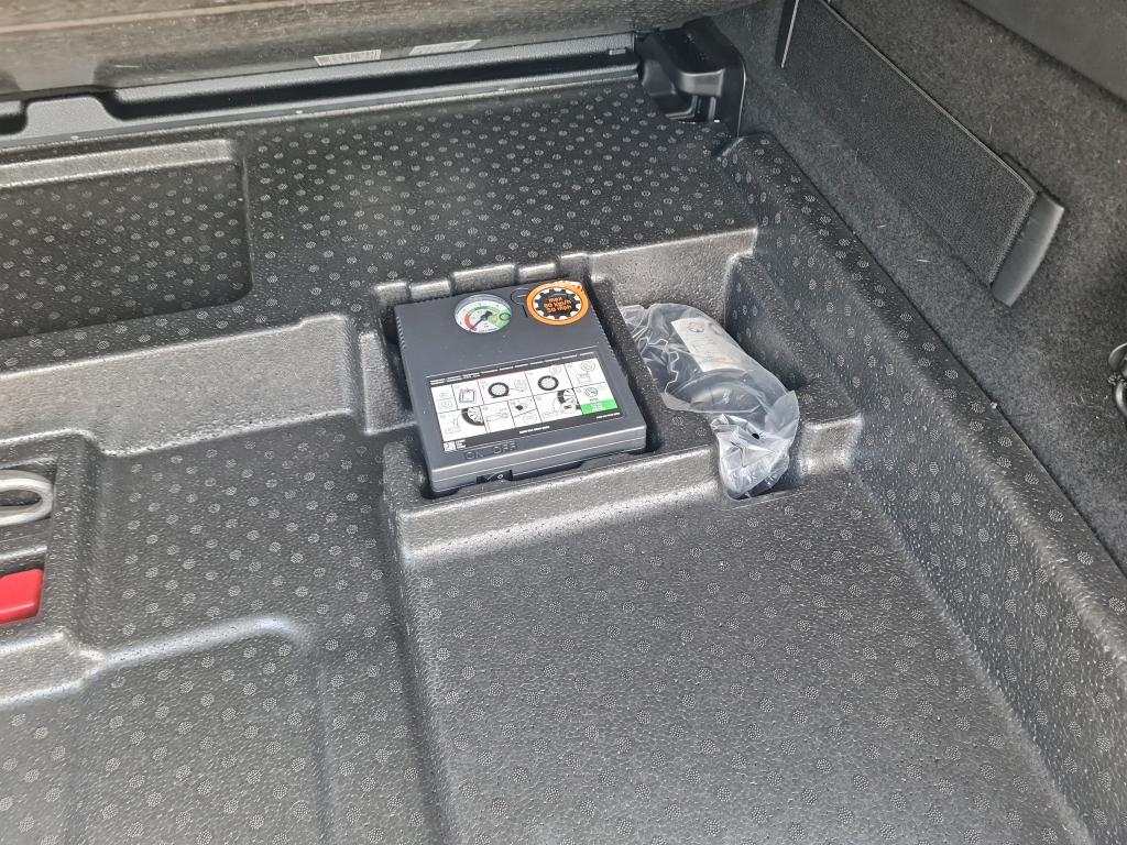 Foto 14 van Mercedes EQB