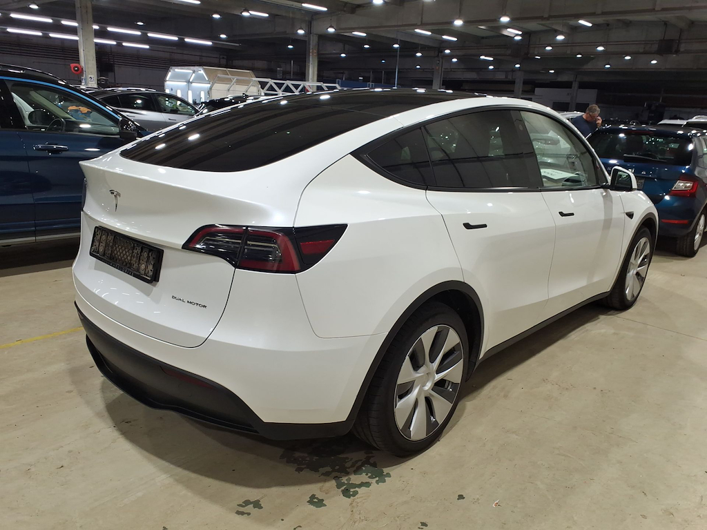 Foto 5 van Tesla Model Y