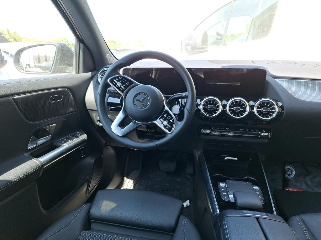 Foto 4 van Mercedes EQA