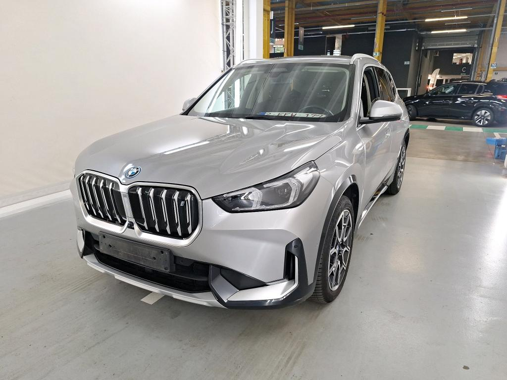 Foto 2 van BMW ix1