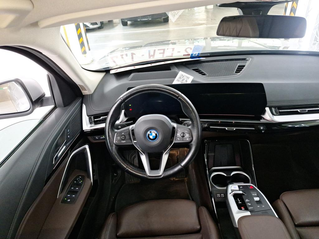 Foto 8 van BMW ix1