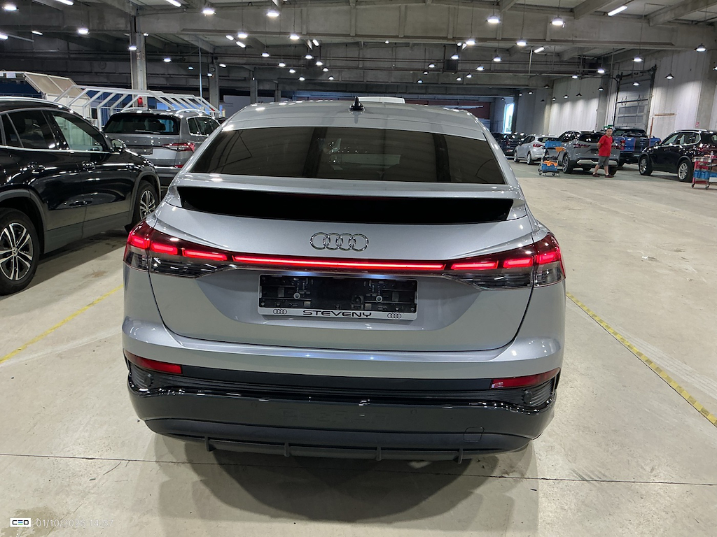 Foto 6 van Audi Q4 Sportback e-tron