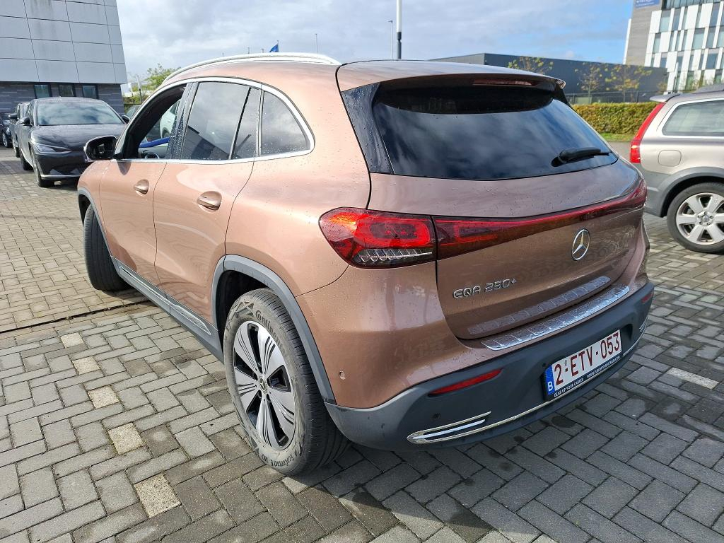 Foto 4 van Mercedes EQA