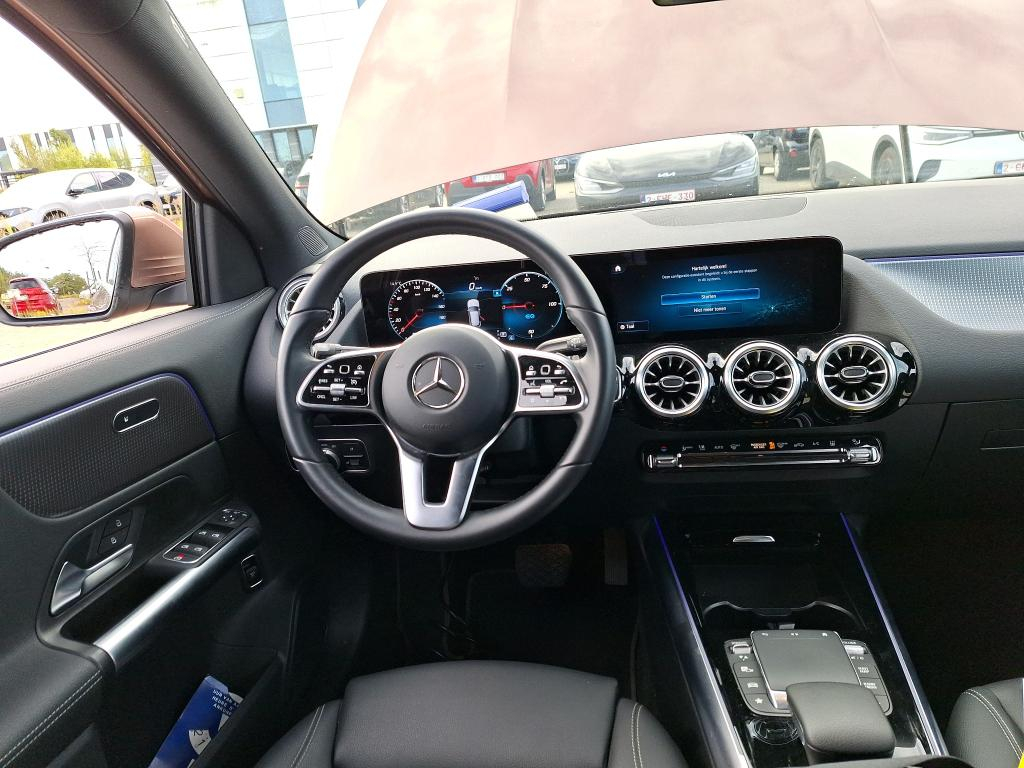 Foto 9 van Mercedes EQA