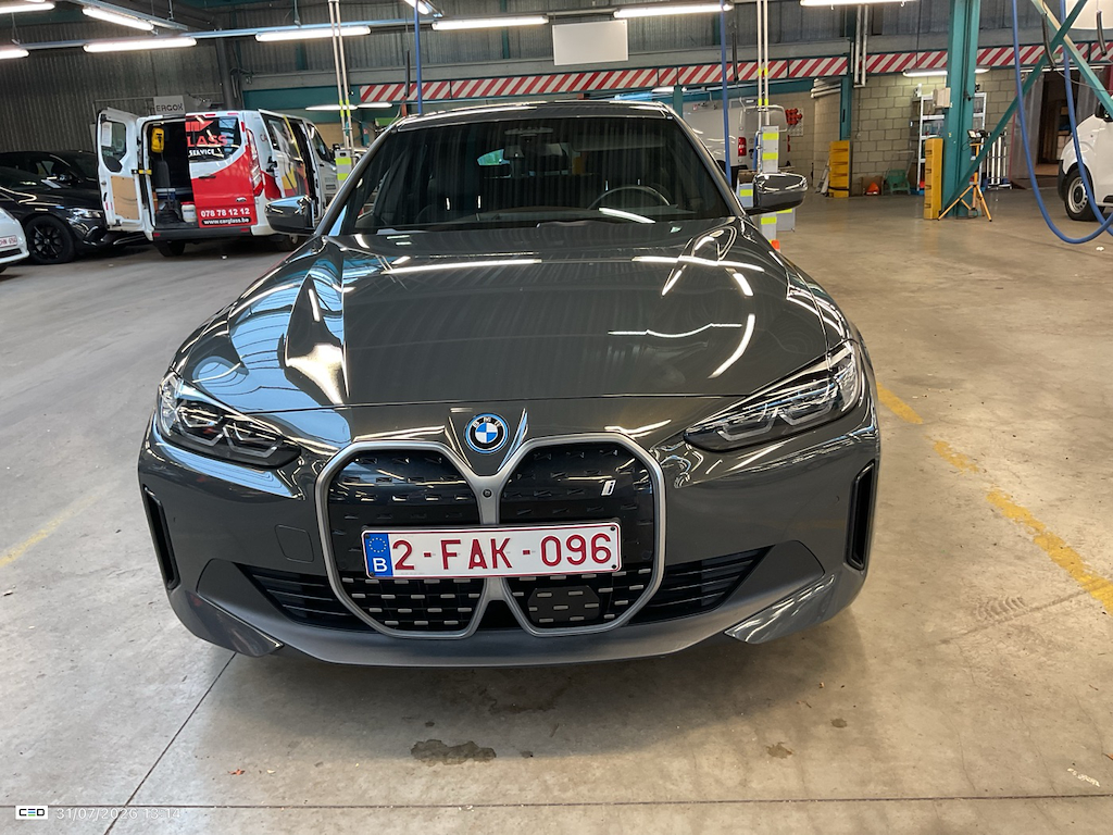 Foto 2 van BMW i4