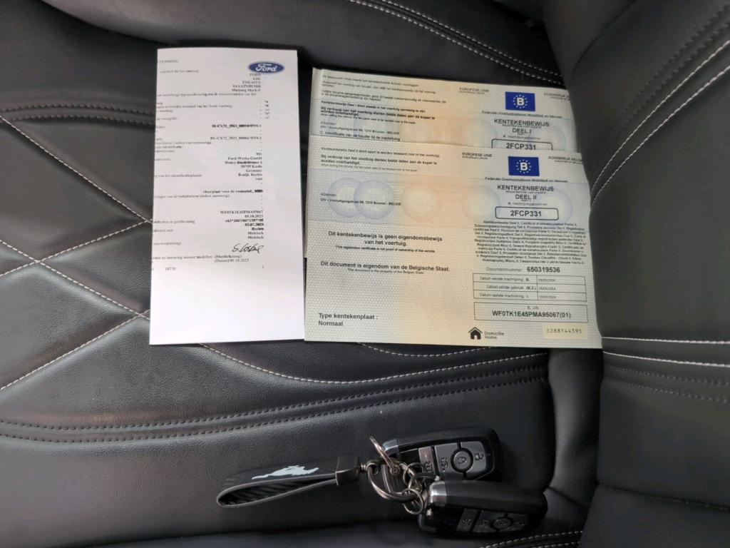 Foto 11 van Ford Mustang