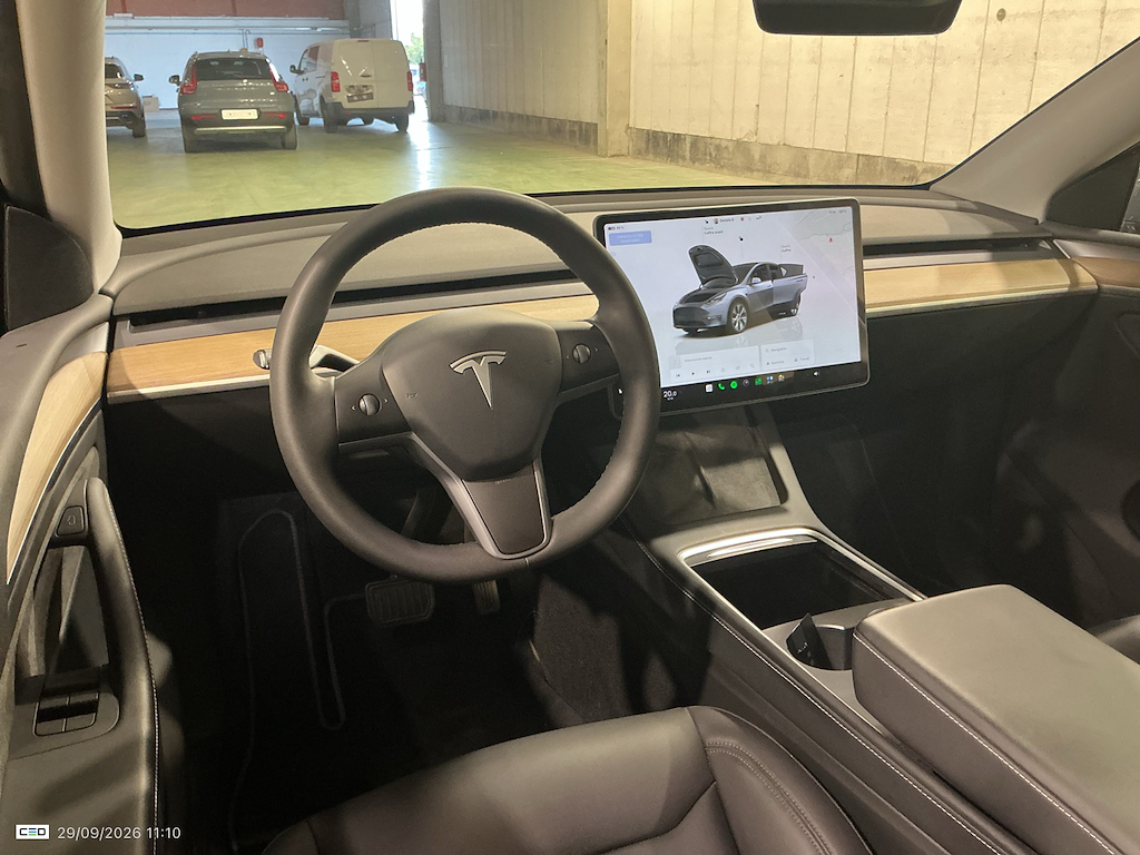 Foto 17 van Tesla Model Y