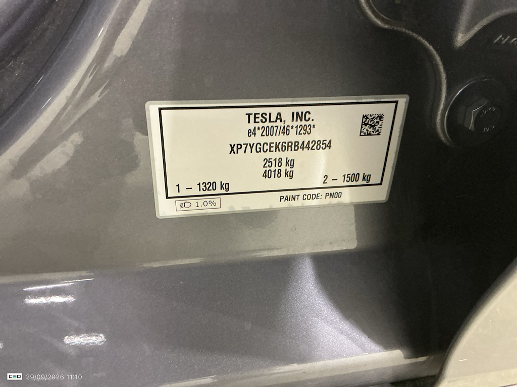 Foto 23 van Tesla Model Y
