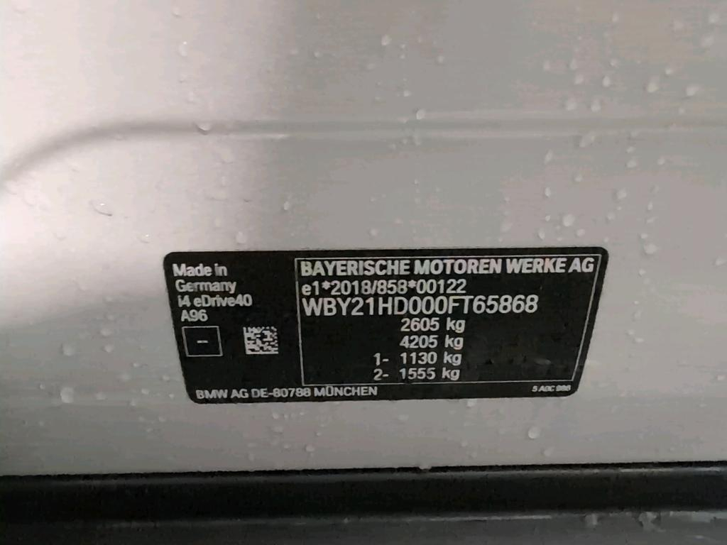 Foto 11 van BMW i4