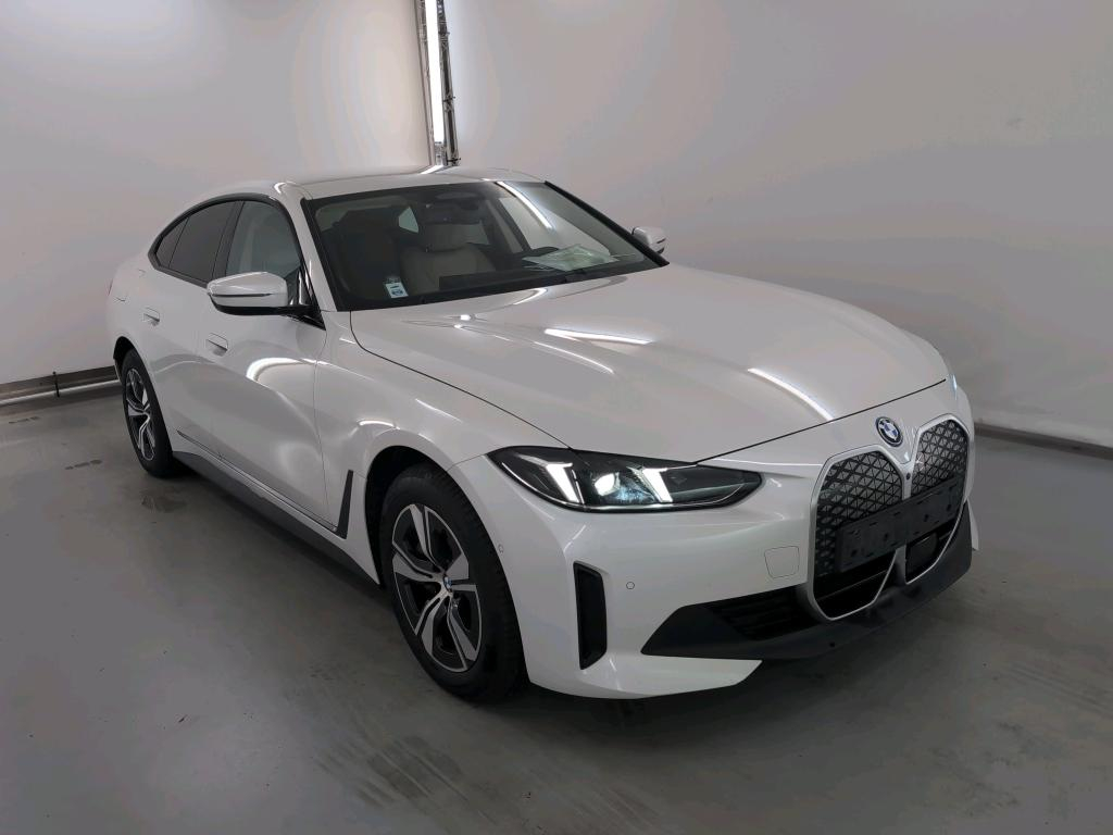 Foto 2 van BMW i4