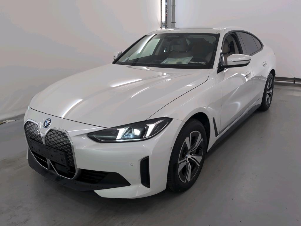 Foto 2 van BMW i4