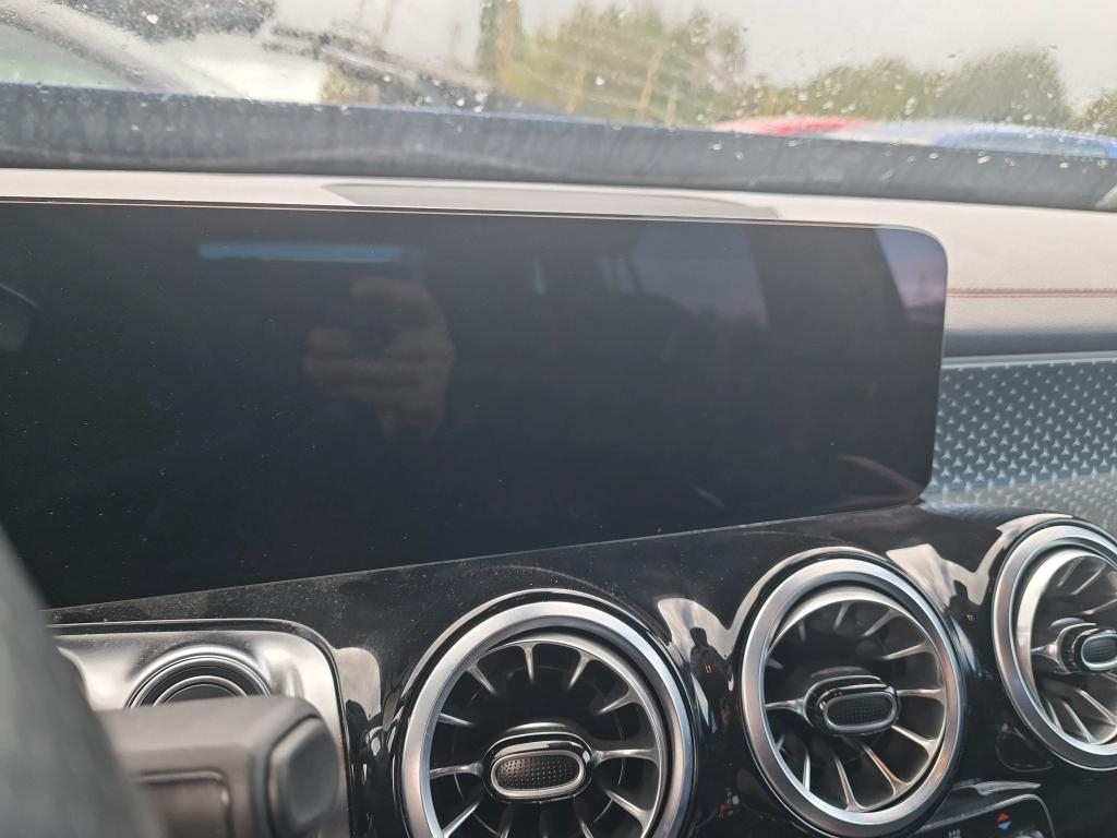 Foto 7 van Mercedes EQB
