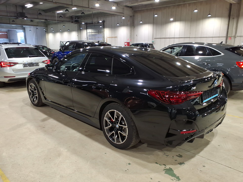 Foto 3 van BMW i4