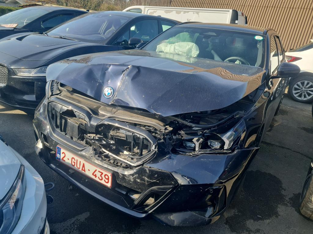 BMW i5 TOURING BEV EDRIVE40 250KW